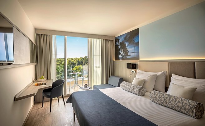 Valamar Carolina Hotel & Villas - Wohnbeispiel Zimmer für 2 plus 1 Meerseite (Zimmercodierung TSC)