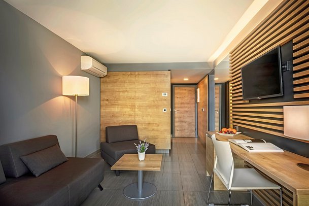 San Marino Resort Plaza Hotel - Wohnbeispiel Suite 2 plus 3 (Zimmercodierung JBG)