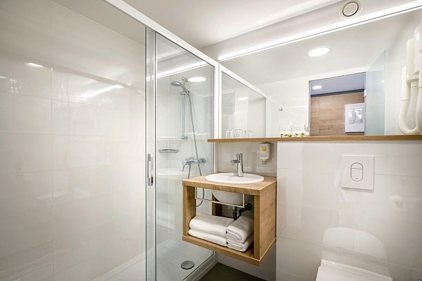 San Marino Resort Plaza Hotel - Wohnbeispiel Suite für 2 plus 3 (Zimmercodierung JBG)