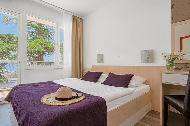 Slaven - Wohnbeispiel Doppelzimmer Meerseite (Zimmercodierungen DBC & DC1)