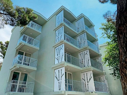 Slaven - Nebengebäude