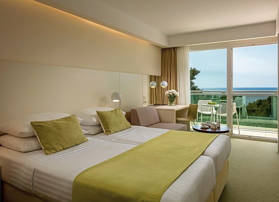 Family Hotel Vespera - Wohnbeispiel Familienzimmer mit Verbindungstür Meerseite (Zimmercodierungen FVC & D1C)
