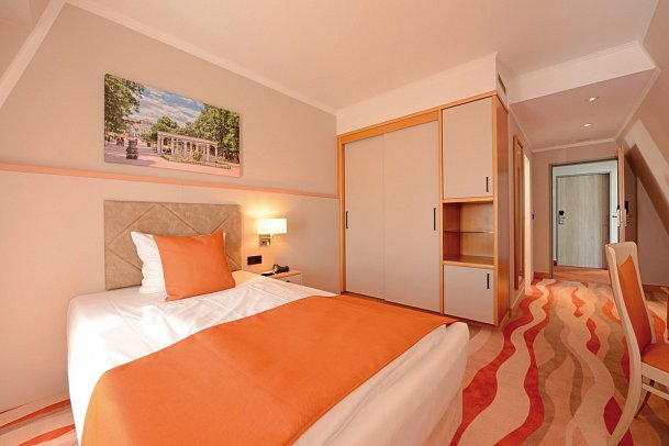 Seehotel Großherzog von Mecklenburg - Wohnbeispiel Einzelzimmer (Zimmercodierungen EB1 & UC1)