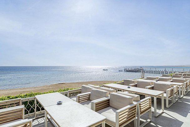 Sirena Beach Resort & Spa