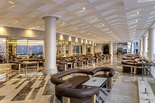 Sirena Beach Resort & Spa