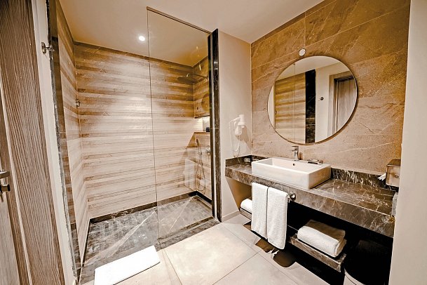 Sentido Reef Oasis Suakin Resort - Beispiel Bad Familienzimmer (Zimmercodierung FB1)