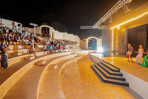 Blend Elphistone Resort