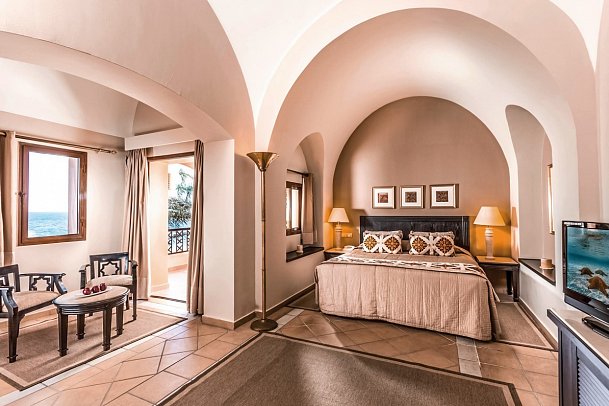 Steigenberger Coraya Beach - Wohnbeispiel Doppelzimmer Deluxe Meerblick (Zimmercodierung DDM)