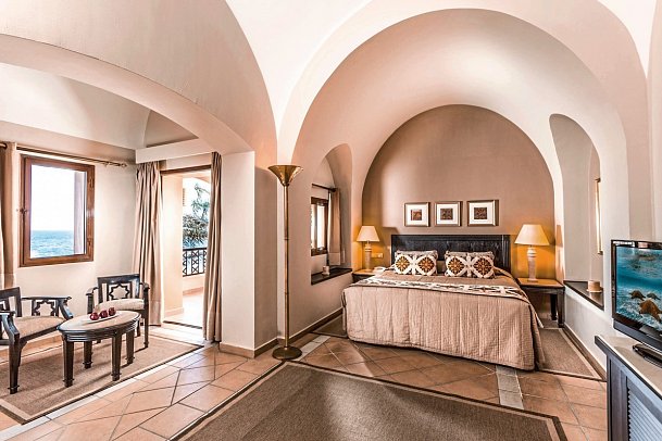 Steigenberger Coraya Beach - Wohnbeispiel Doppelzimmer Deluxe Meerblick (Zimmercodierung DDM)