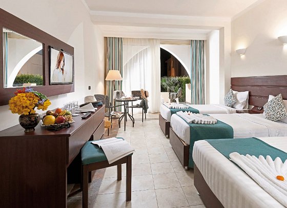 Three Corners Equinox Beach Resort - Wohnbeispiel Familienzimmer Premium Gartenblick (Zimmercodierung FM1)