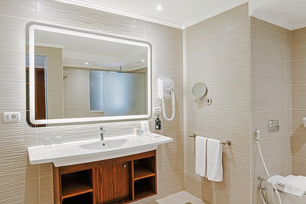 Diamond Beach by Pearl Resort - Beispiel Bad Doppelzimmer Malediven Lagunenblick (Zimmercodierung D3I)