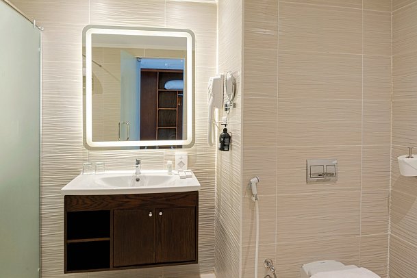 Diamond Beach by Pearl Resort - Beispiel Bad Suite obere Etage (Zimmercodierungen WBD.WC1 & W1D)