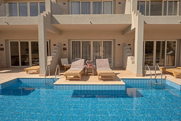 Diamond Beach by Pearl Resort - Beispiel Terrasee Suite Swim Up (Zimmercodierungen WBQ & W2Q)