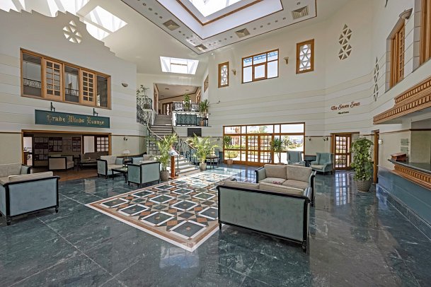 Lahami Bay Beach Resort & Gardens