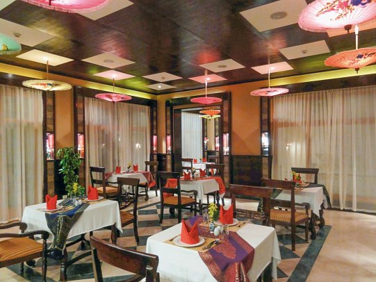 Lahami Bay Beach Resort & Gardens