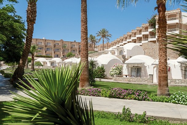 Brayka Bay Resort