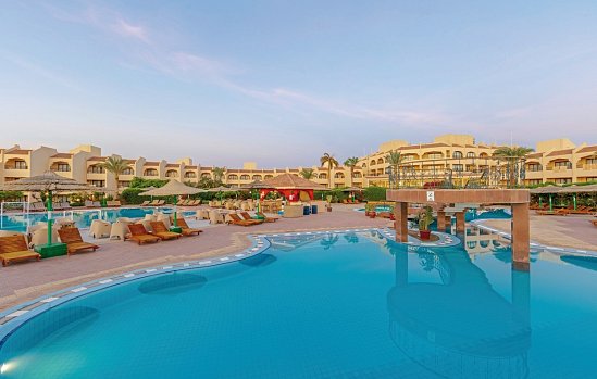 Flamenco Beach & Resort