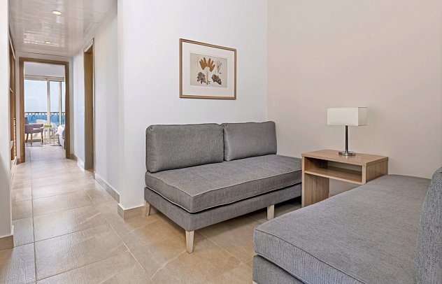 JAZ Costa Mares - Wohnbeispiel Familienzimmer Deluxe Pool- & Meerblick (Zimmercodierung FDP)