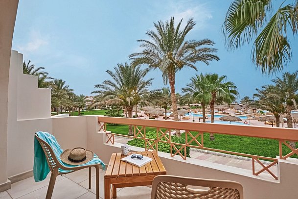 Three Corners Sea Beach Resort - Wohnbeispiel Doppelzimmer Komfort Gartenblick (Zimmercodierungen DFG & DCG)