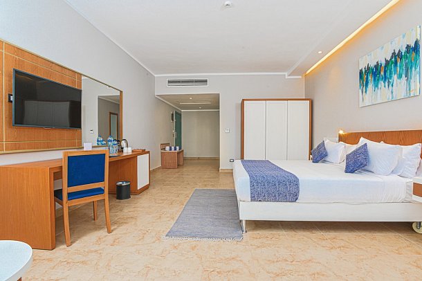 Sataya Resort - Wohnbeispiel Doppelzimmer Premium Poolblick (Zimmercodierungen DMP & DC1)