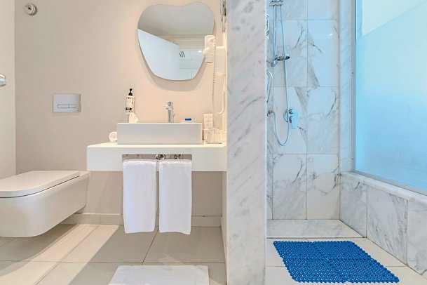 Casa Blue Resort - Beispiel Bad Doppelzimmer Swim Up (Zimmercodierung DBQ)