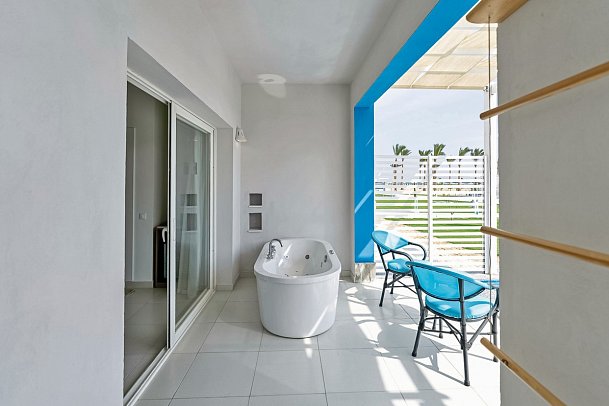 Casa Blue Resort - Wohnbeispiel Royal Suite mit Privatpool (Zimmercodierung WMQ)