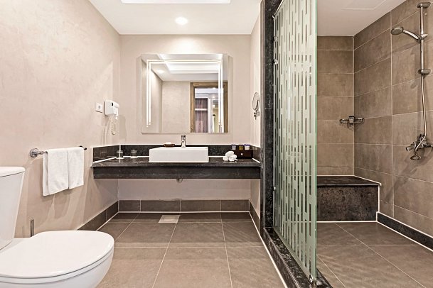 Pickalbatros Sea World Resort - Marsa Alam - Beispiel Bad Doppelzimmer Standard Poolblick (Zimmercodierungen DGP & DCP)