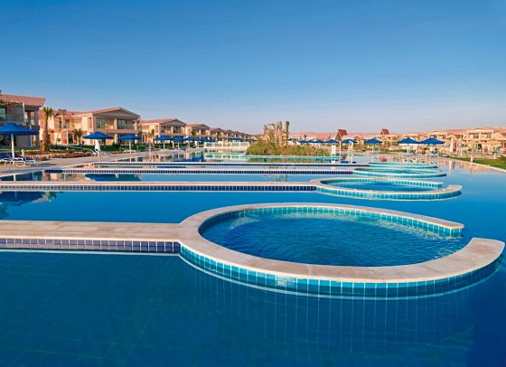 Pickalbatros Sea World Resort