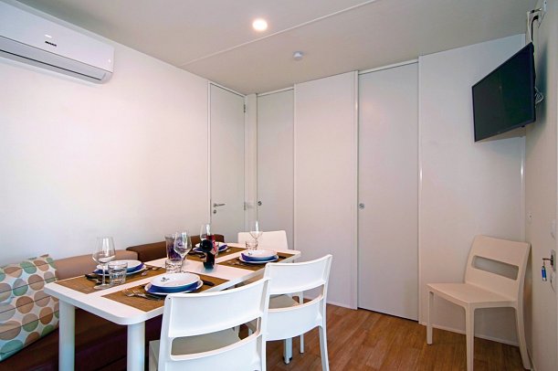 Marina Family Resort - Wohnbeispiel MH Lodge Deluxe (Zimmercodierung CD2)