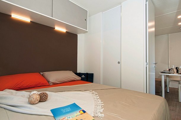 Marina Family Resort - Wohnbeispiel MH Lodge Deluxe (Zimmercodierung CD2)