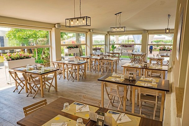 Vigna sul Mar Family Collection