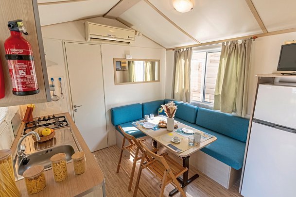 Roseto degli Abruzzi Easy Camping Village - Wohnbeispiel Lodge Standard (Zimmercodierung CB2)