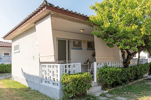 Roseto degli Abruzzi Easy Camping Village - Wohnbeispiel Bungalow Standard (Zimmercodierung CB1)