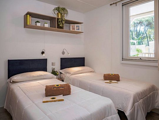 Marina Romea Easy Camping Village - Wohnbeispiel Lodge Superior (Zimmercodierung CB3)