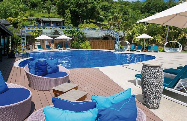 Coco de Mer & Black Parrot Suites