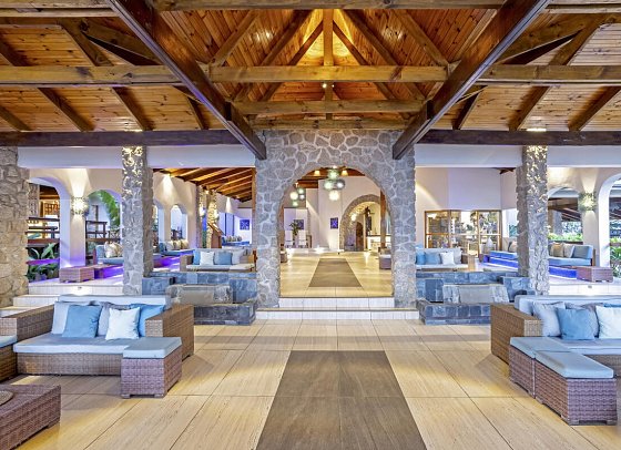 Coco de Mer & Black Parrot Suites