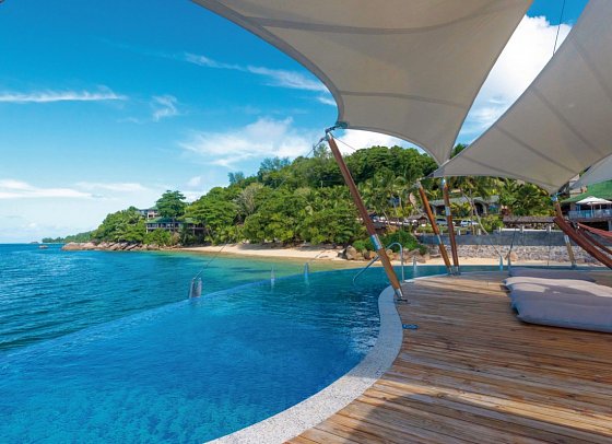 Coco de Mer & Black Parrot Suites