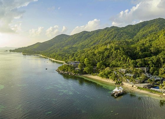 Coco de Mer & Black Parrot Suites