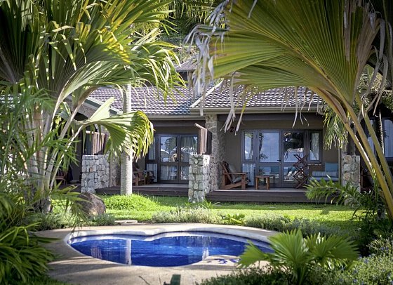 Coco de Mer & Black Parrot Suites - Wohnbeispiel Superior (Zimmercodierungen US1, UH2 & UH4)