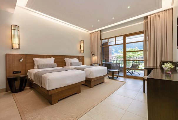 Savoy Seychelles Resort & Spa - Wohnbeispiel Deluxe Grand Pool View (Zimmercodierungen UD1 & UH1)