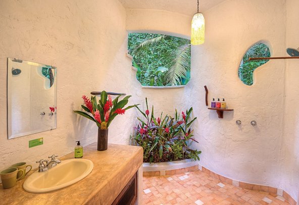 Playa Nicuesa Rainforest Lodge - Badbeispiel (Zimmercodierung UG1)