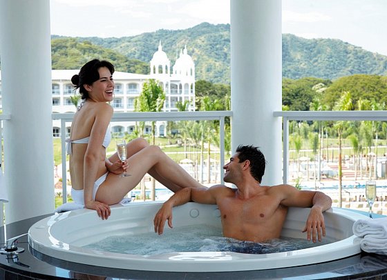 RIU Palace Costa Rica - Wohnbeispiel Suite Jacuzzi (Zimmercodierung WB1)