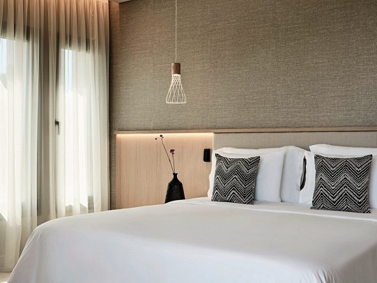 Cora Hotel & Spa Resort - Wohnbsp. Doppelzimmer Deluxe seitl. Meerblick (Zimmercodierung DDN)