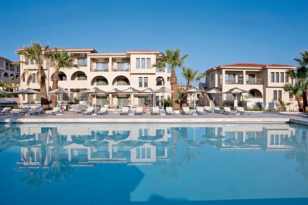 Cora Hotel & Spa Resort