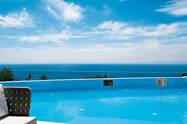 Ajul Luxury Hotel & Spa Resort - Wohnbeispiel Doppelzimmer Deluxe Gemeinschaftspool (Zimmercodierung DDQ)