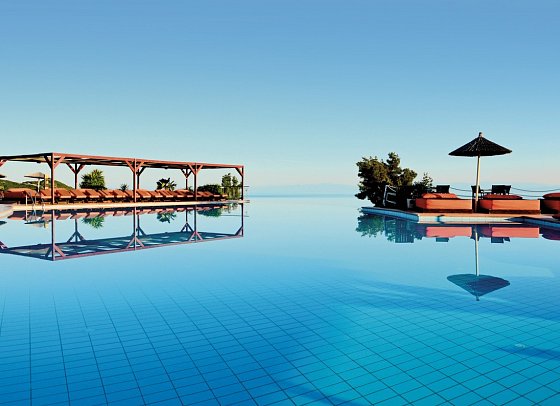 Alia Palace
