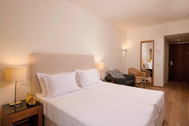 Kassandra Palace Seaside Resort - Wohnbeispiel Doppelzimmer Deluxe Gartenblick (Zimmercodierung DDG)