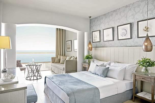 Sani Beach - Wohnbeispiel Juniorsuite Meerblick (Zimmercodierung JBM)
