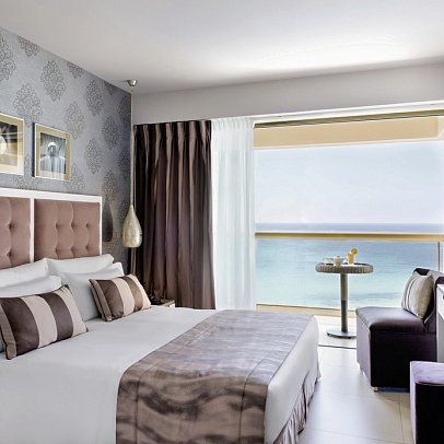 Sani Beach - Wohnbeispiel Doppelzimmer Meerblick (Zimmercodierung D1M)