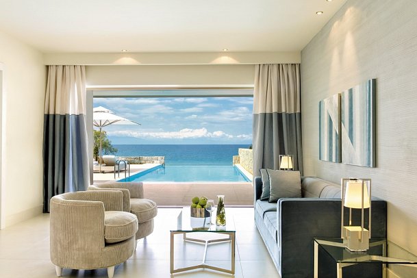 Sani Club - Wohnbeispiel Bungalowsuite 2 SZ Privat Pool Strandfront (Zimmercodierung BBO)